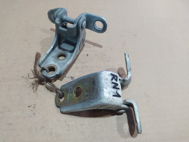 Кронштейны двери HONDA Stream 