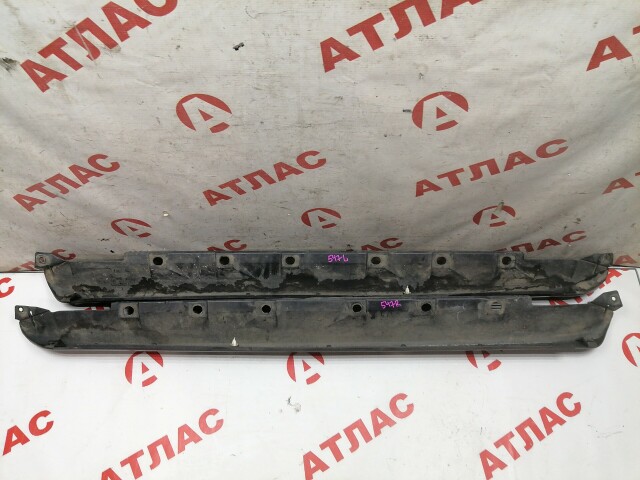 Накладка порога TOYOTA Ist 