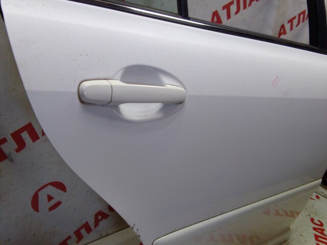 Дверь TOYOTA Avensis 