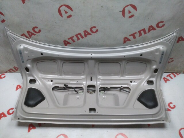 Крышка багажника TOYOTA Corolla 