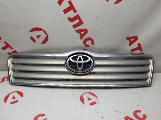 Решетка радиатора TOYOTA Avensis 