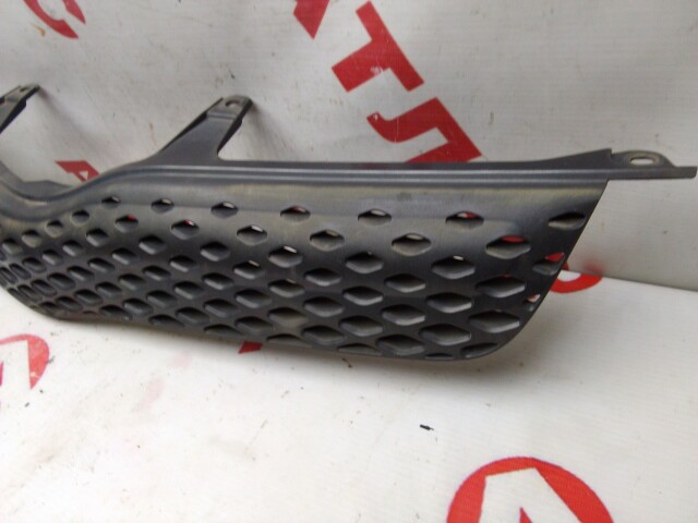 Решетка радиатора TOYOTA FunCargo 