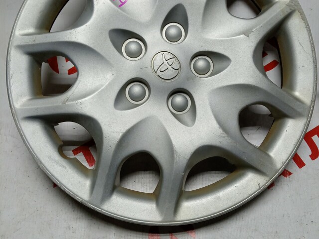 Колпак на колесо TOYOTA - 