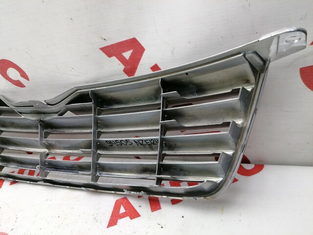 Решетка радиатора TOYOTA Corolla 