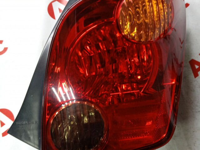 Стоп TOYOTA Ist 