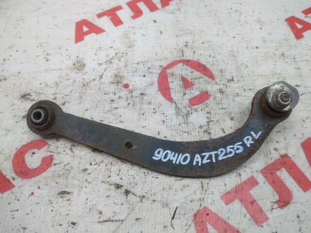 Рычаг TOYOTA Avensis 