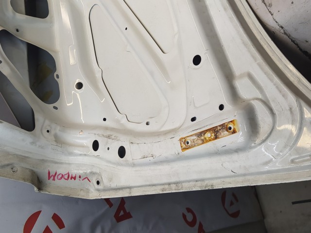 Крышка багажника TOYOTA Windom 