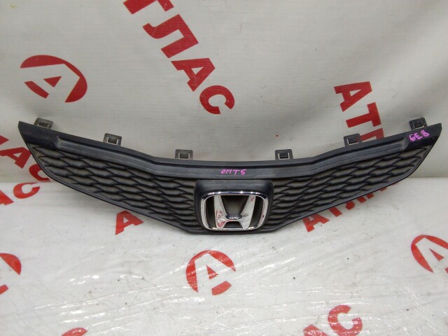 Решетка радиатора HONDA Fit 