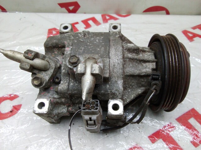 Компрессор кондиционера TOYOTA Platz 