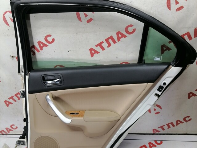 Дверь HONDA Accord 