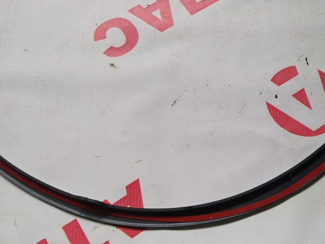 Накладка на крыло RENAULT Logan 