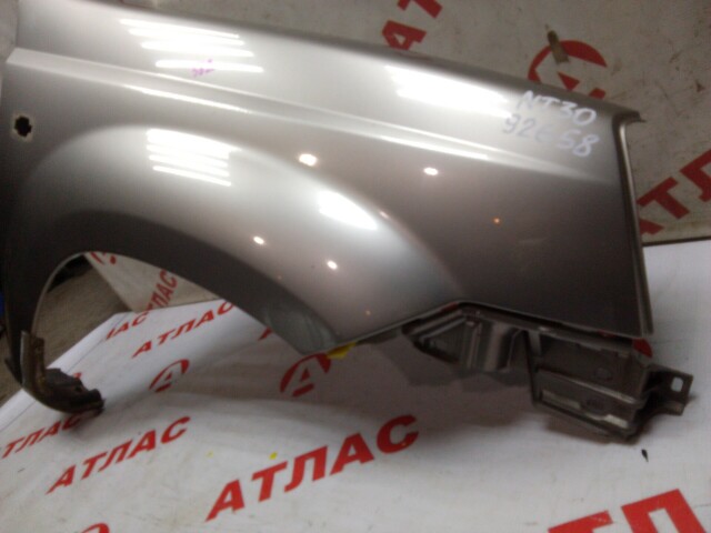 Крыло NISSAN X-Trail 
