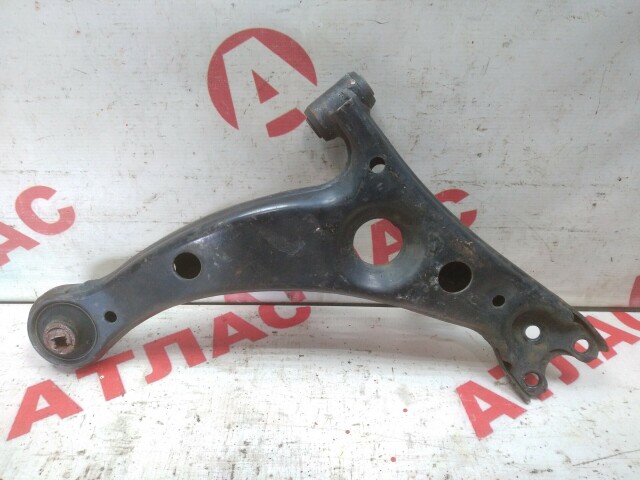 Рычаг TOYOTA Carina 