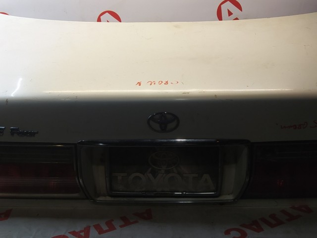 Крышка багажника TOYOTA Crown 
