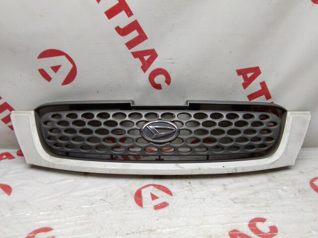 Решетка радиатора DAIHATSU Terios 