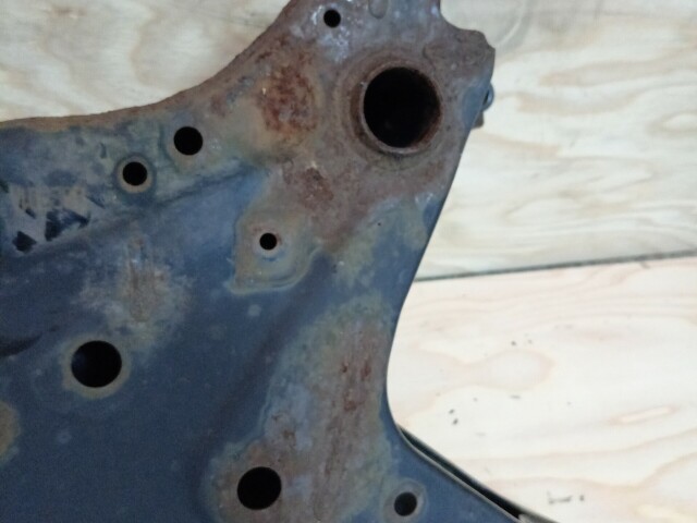 Балка поперечная MITSUBISHI Outlander 