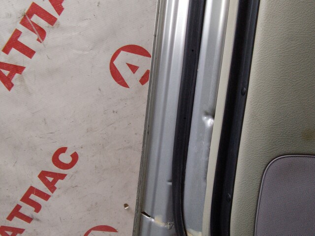 Дверь TOYOTA Avensis 