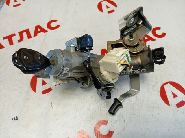 Замок зажигания TOYOTA Ractis 