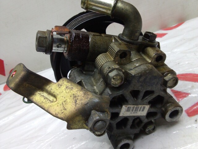 Гидроусилитель руля TOYOTA Avensis 1AZ-FSE