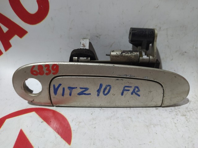Ручка двери TOYOTA Vitz 