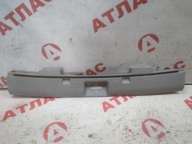 Накладка замка багажника NISSAN X-Trail 