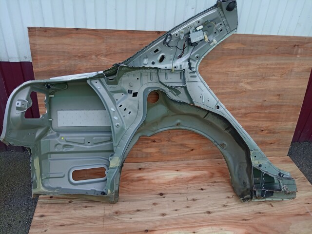 Крыло заднее TOYOTA Avensis 