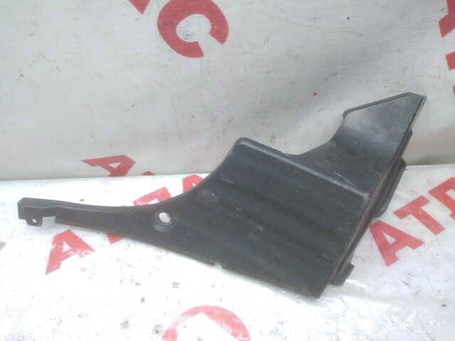 Подкрылок TOYOTA Ist 