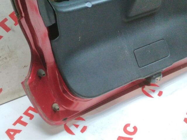 Дверь багажника NISSAN Juke 