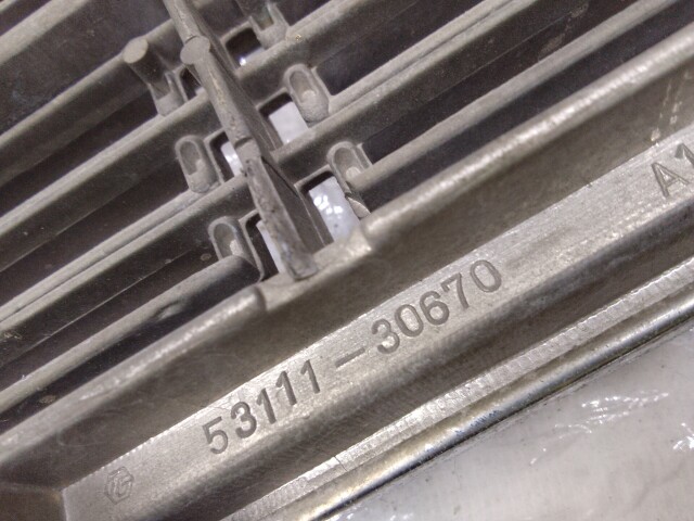 Решетка радиатора TOYOTA Crown 