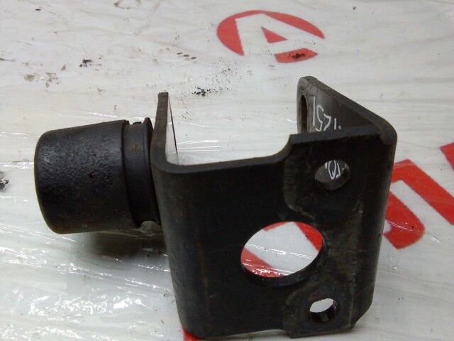 Кронштейн подушки ДВС TOYOTA Avensis 1ZZ-FE