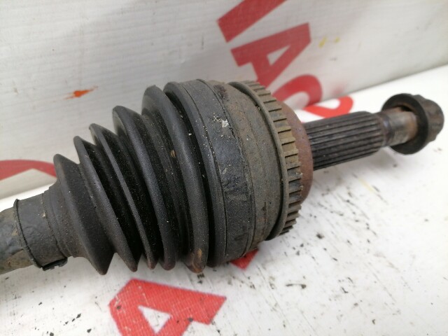 Привод короткий TOYOTA Corolla Runx 