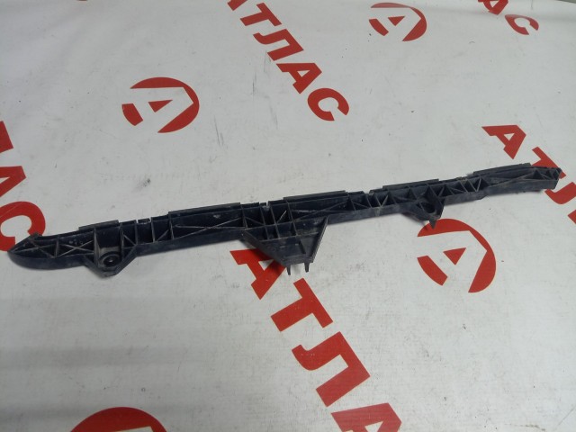 Крепление бампера TOYOTA Avensis 