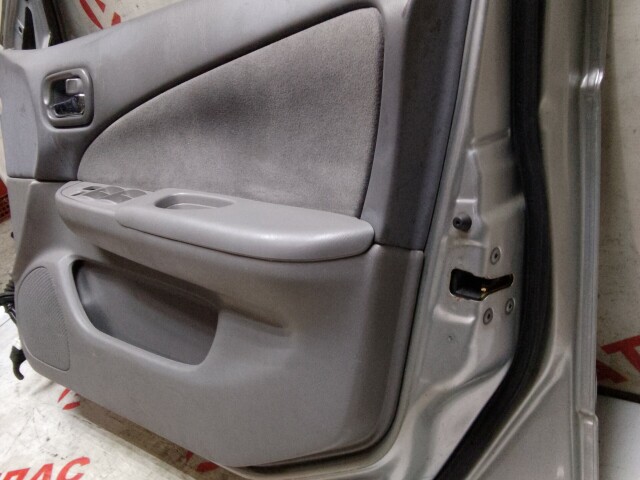 Дверь NISSAN Sunny 