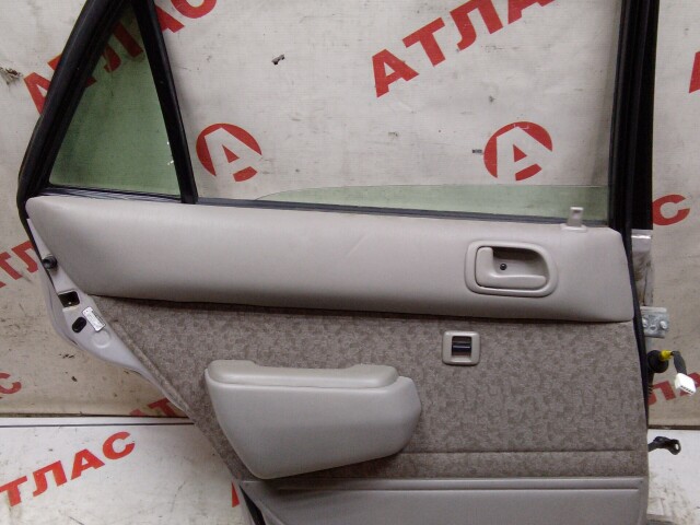 Дверь TOYOTA Corolla 