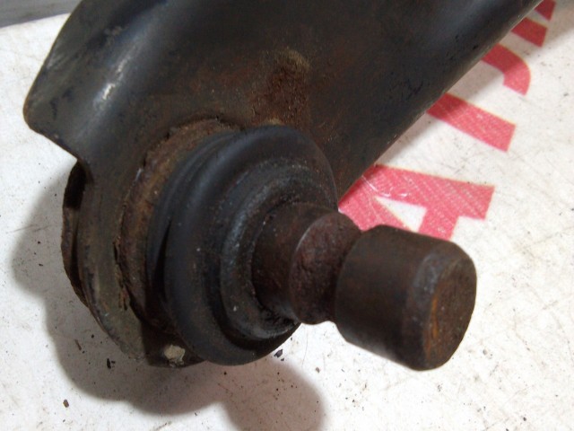 Рычаг NISSAN Qashqai 