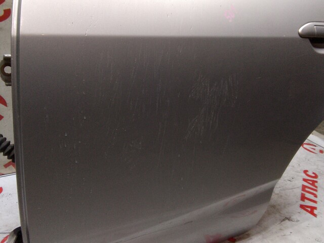 Дверь NISSAN Wingroad 