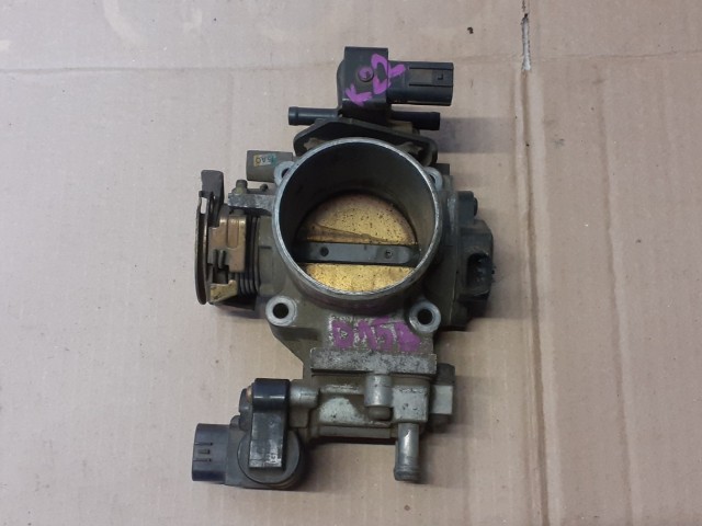 Дроссельная заслонка HONDA - D15B