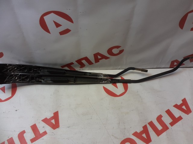 Щеткодержатель HYUNDAI Solaris 