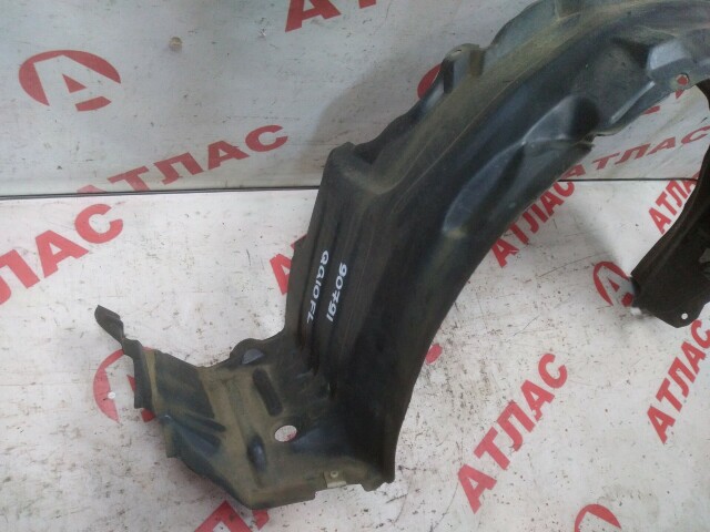 Подкрылок NISSAN Bluebird Sylphy 