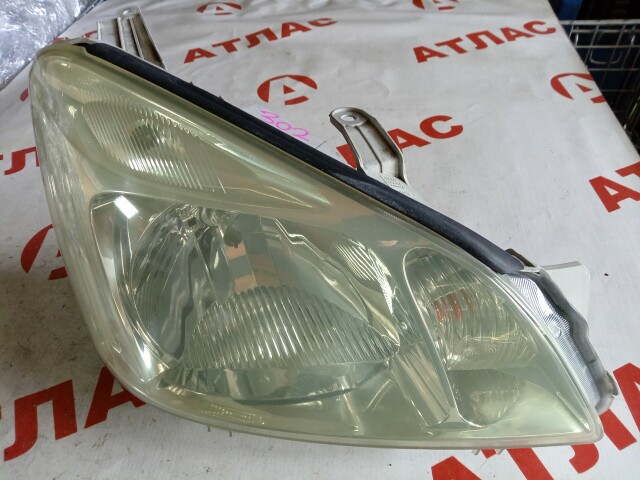 Фара TOYOTA Premio 
