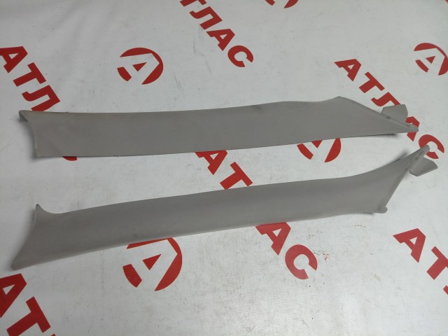 Накладка на стойку лобового стекла NISSAN Sunny 