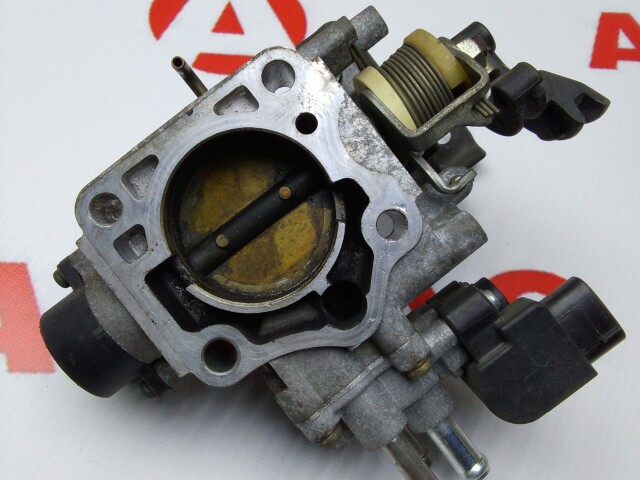 Дроссельная заслонка TOYOTA Corolla Spacio 4A-FE