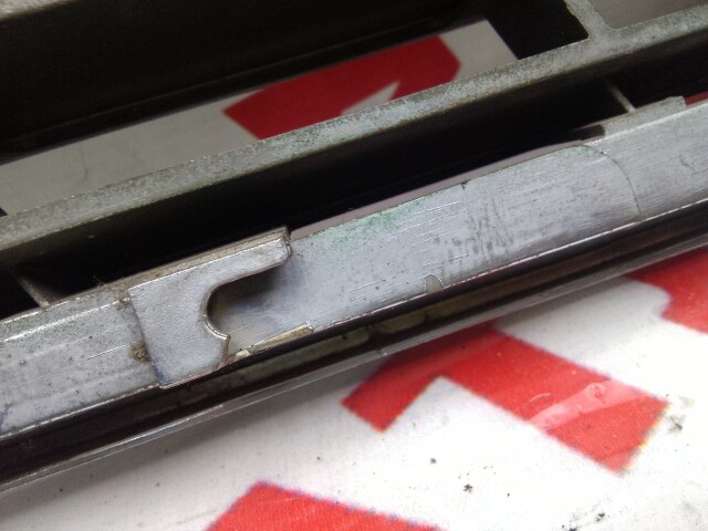 Решетка радиатора NISSAN Cefiro 