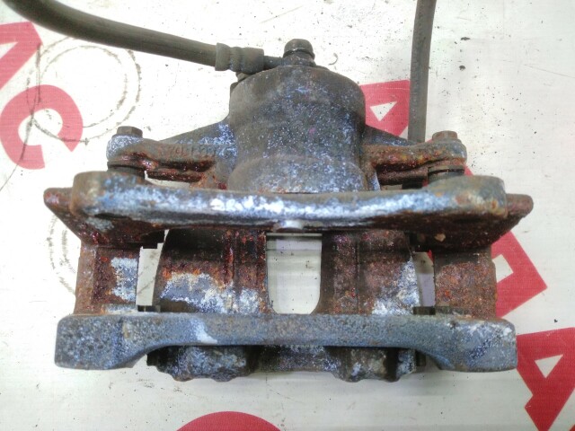 Суппорт TOYOTA Avensis 