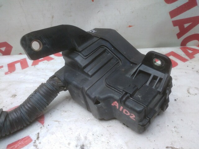 Блок предохранителей TOYOTA Avensis 1ZZ-FE