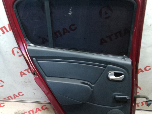 Дверь RENAULT Sandero Stepway 