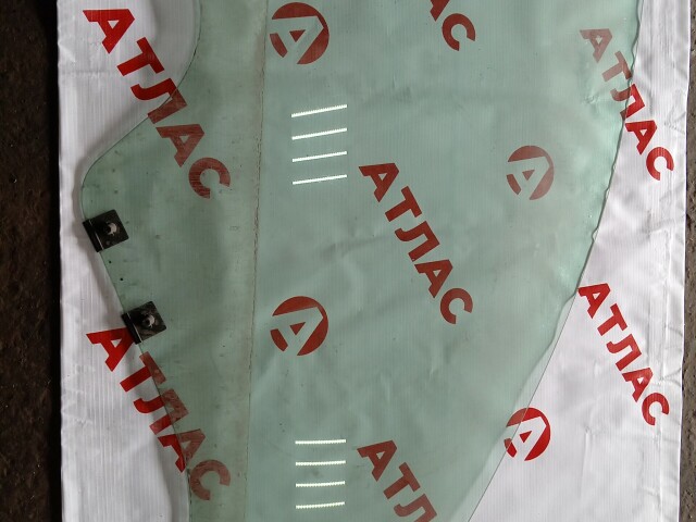 Стекло RENAULT Duster 