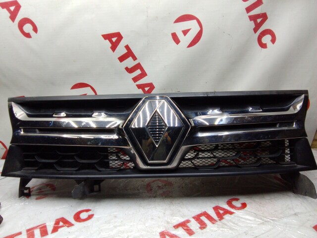 Решетка радиатора RENAULT Duster 
