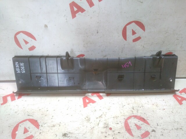 Накладка замка багажника TOYOTA Corolla 