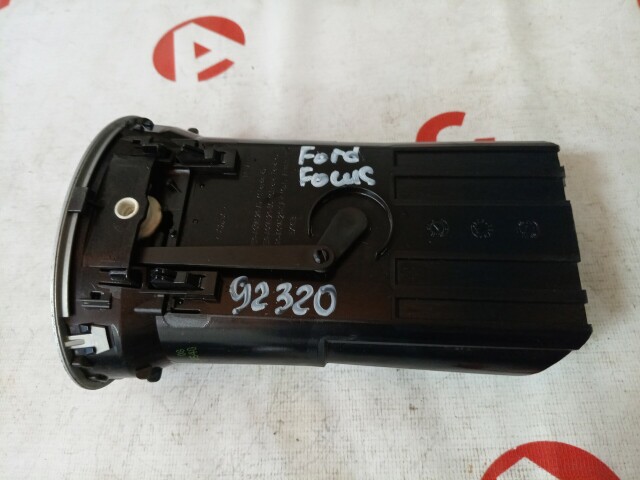 Решетка вентиляции салона FORD Focus II 